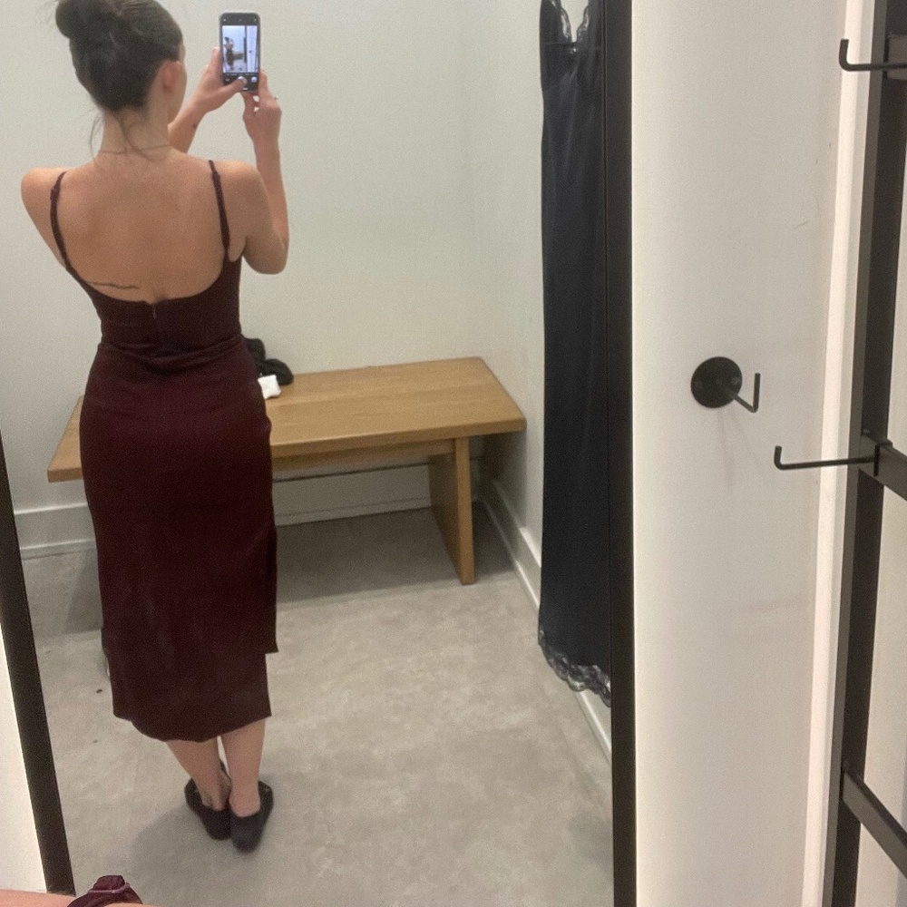 Maroon Midi Dress - Picture 2 of 2